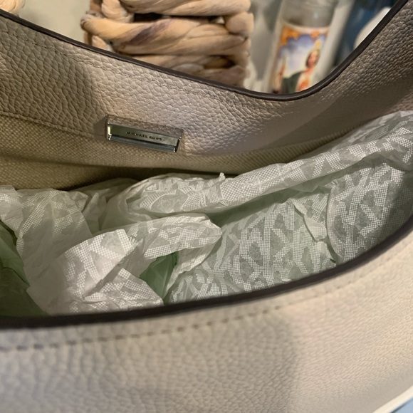 Michael Kors Nolita large Shoulder Bag - Picture 13 of 16